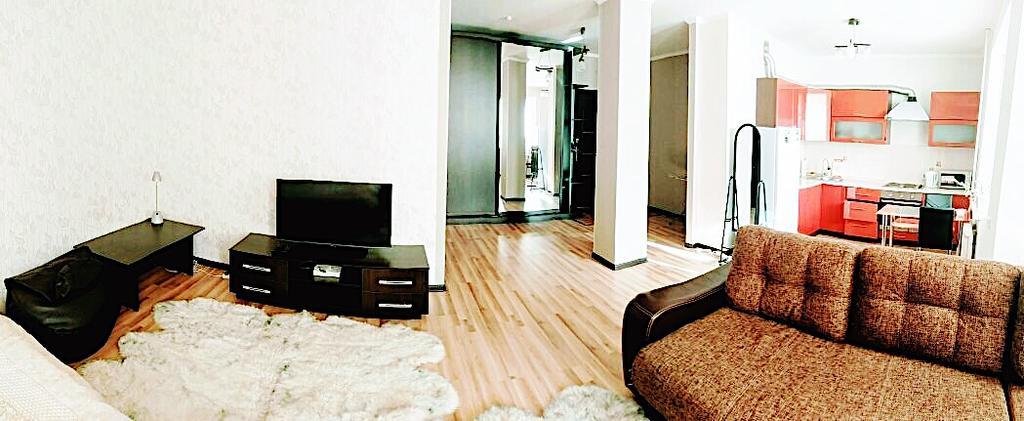 Apartment On Sauran Str Center Астана Екстериор снимка